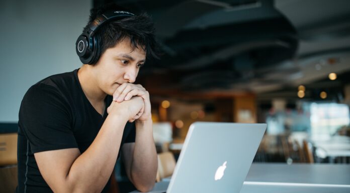 Låt medarbetare delta i en digital handlingsbaserad fortbildning